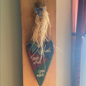 Decor.  Live well, Laugh often, Love much